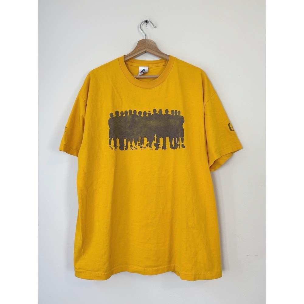 Vintage LA Lakers NBA Silhouette Kobe Shaq Yellow Tee Shirt - XL